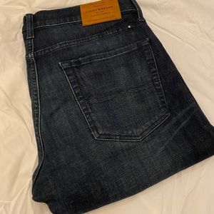 Lucky brand 33X32 skinny jeans